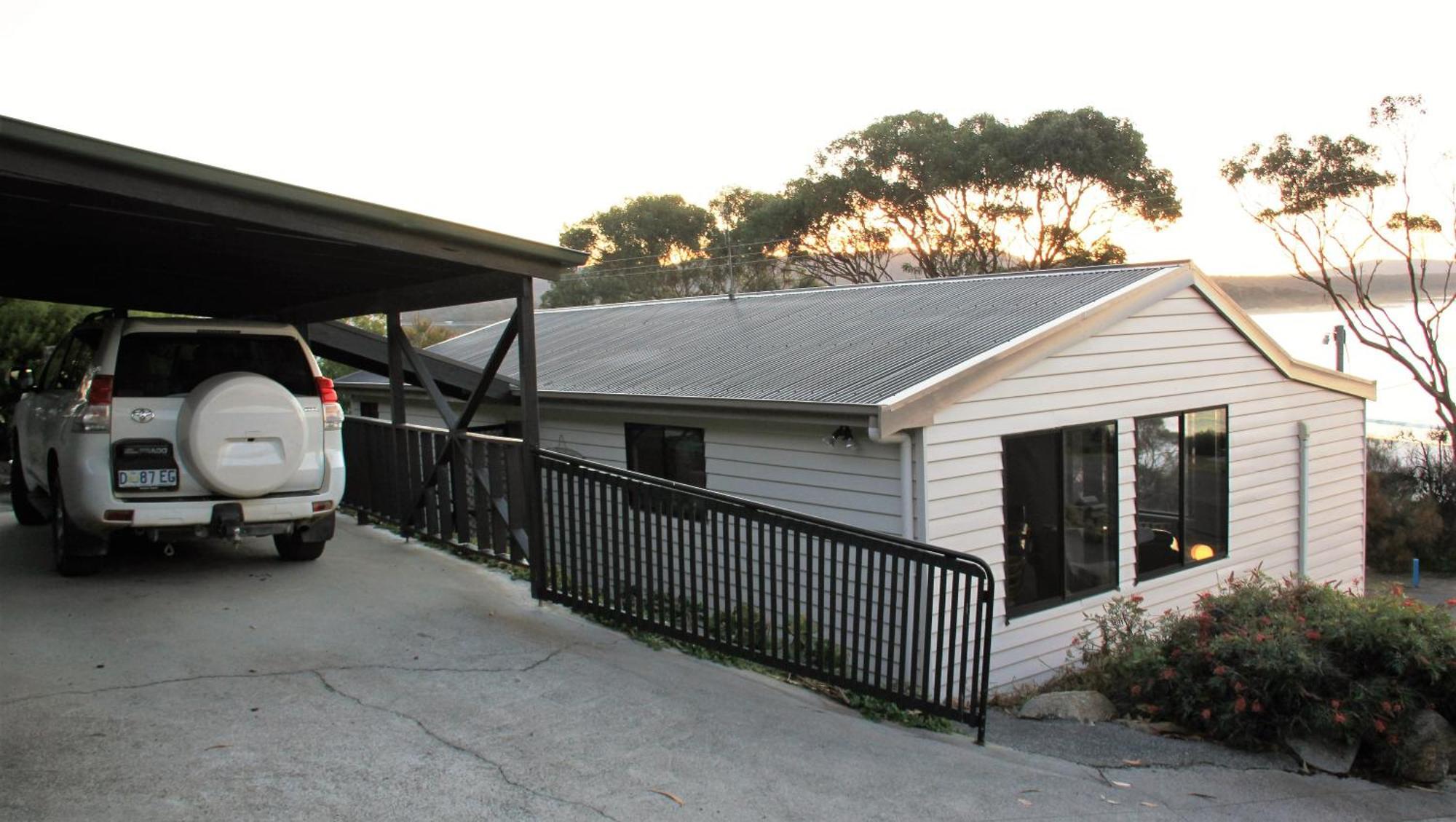 Kingfisher Cottage Beachfront At The Binalong Bay מראה חיצוני תמונה
