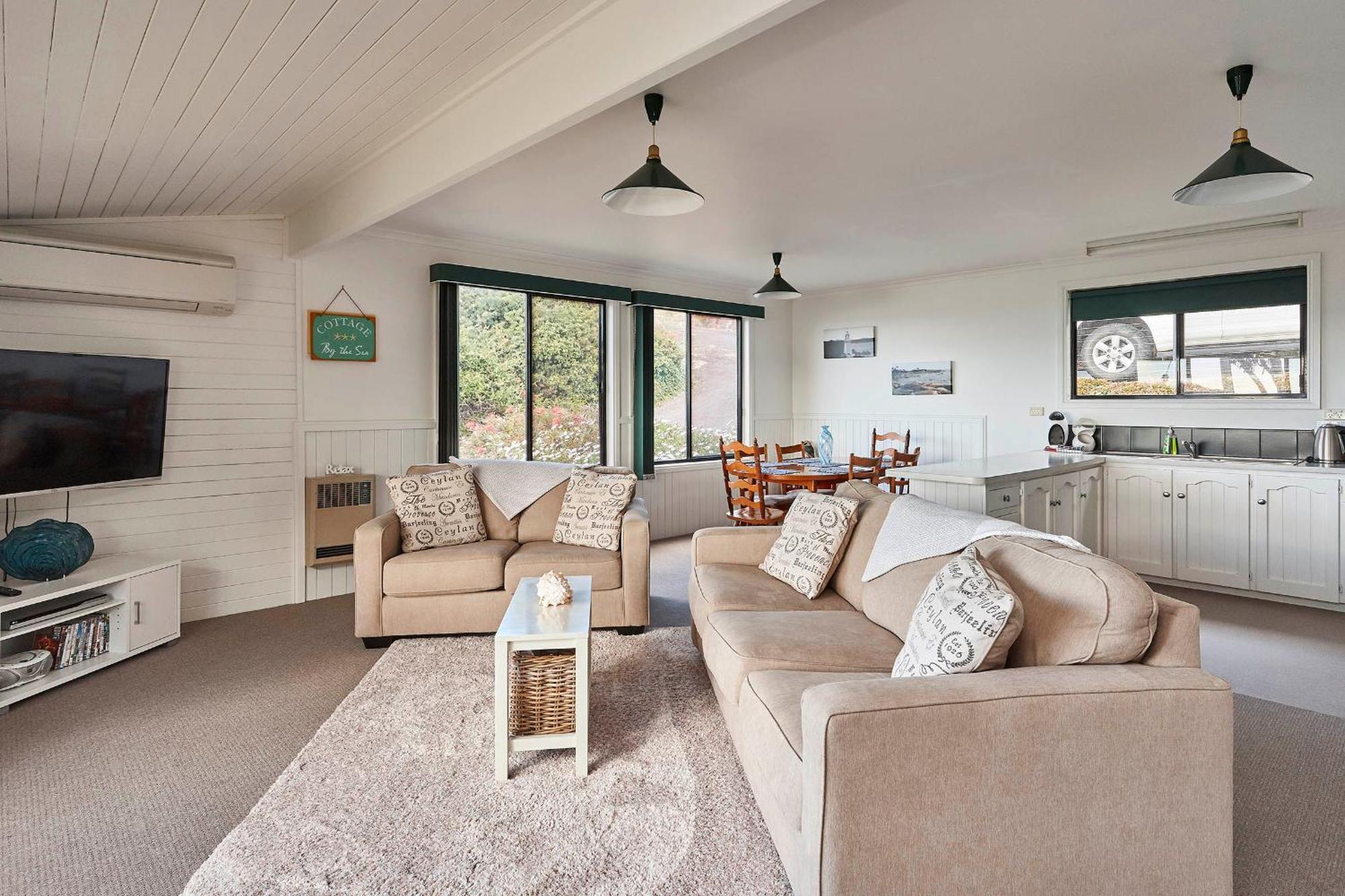 Kingfisher Cottage Beachfront At The Binalong Bay מראה חיצוני תמונה