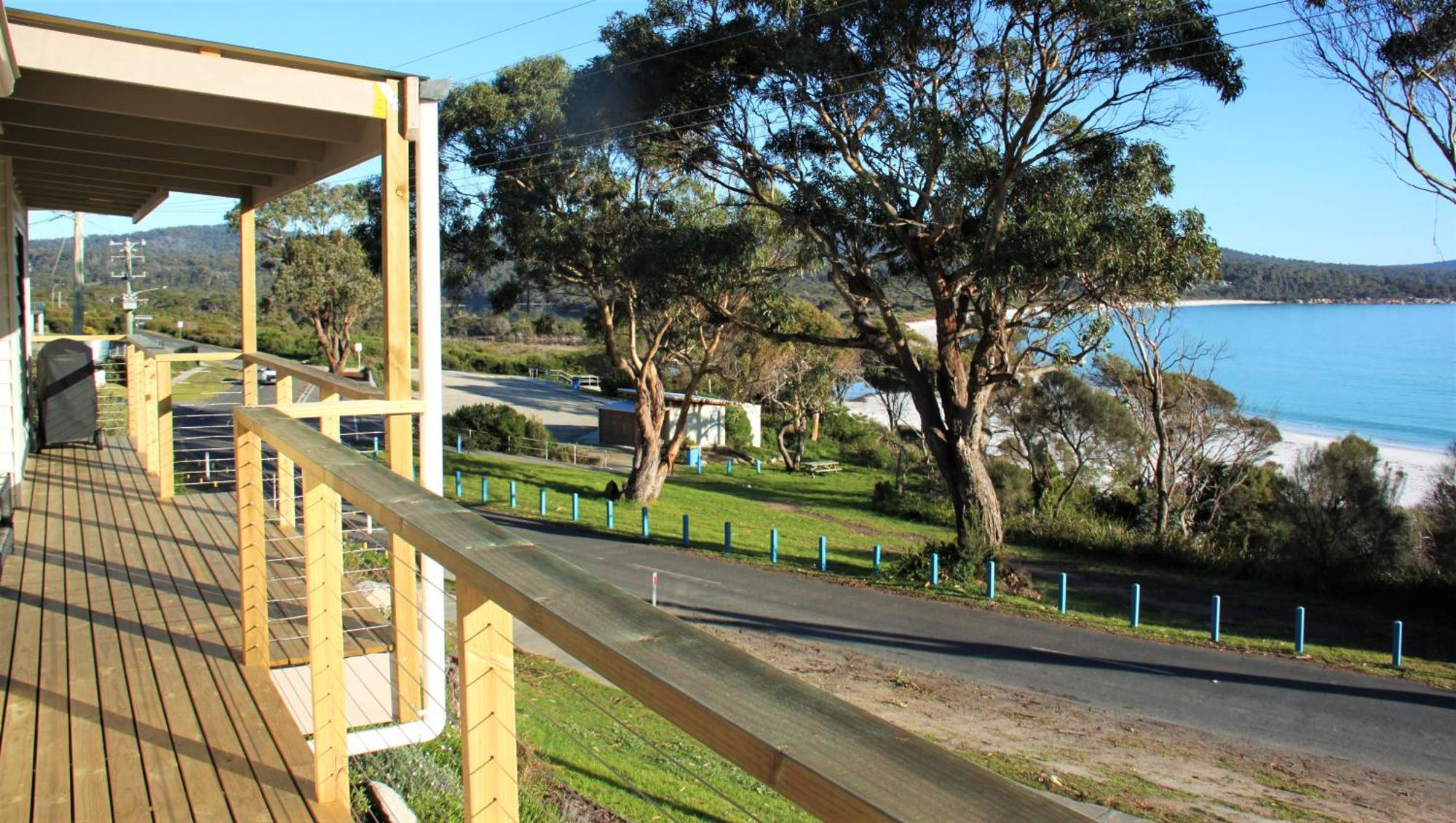 Kingfisher Cottage Beachfront At The Binalong Bay מראה חיצוני תמונה